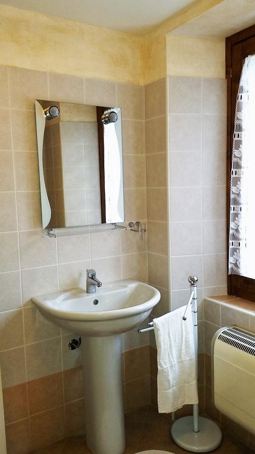 Casa Del Cirillo Apartman Ornica Kültér fotó